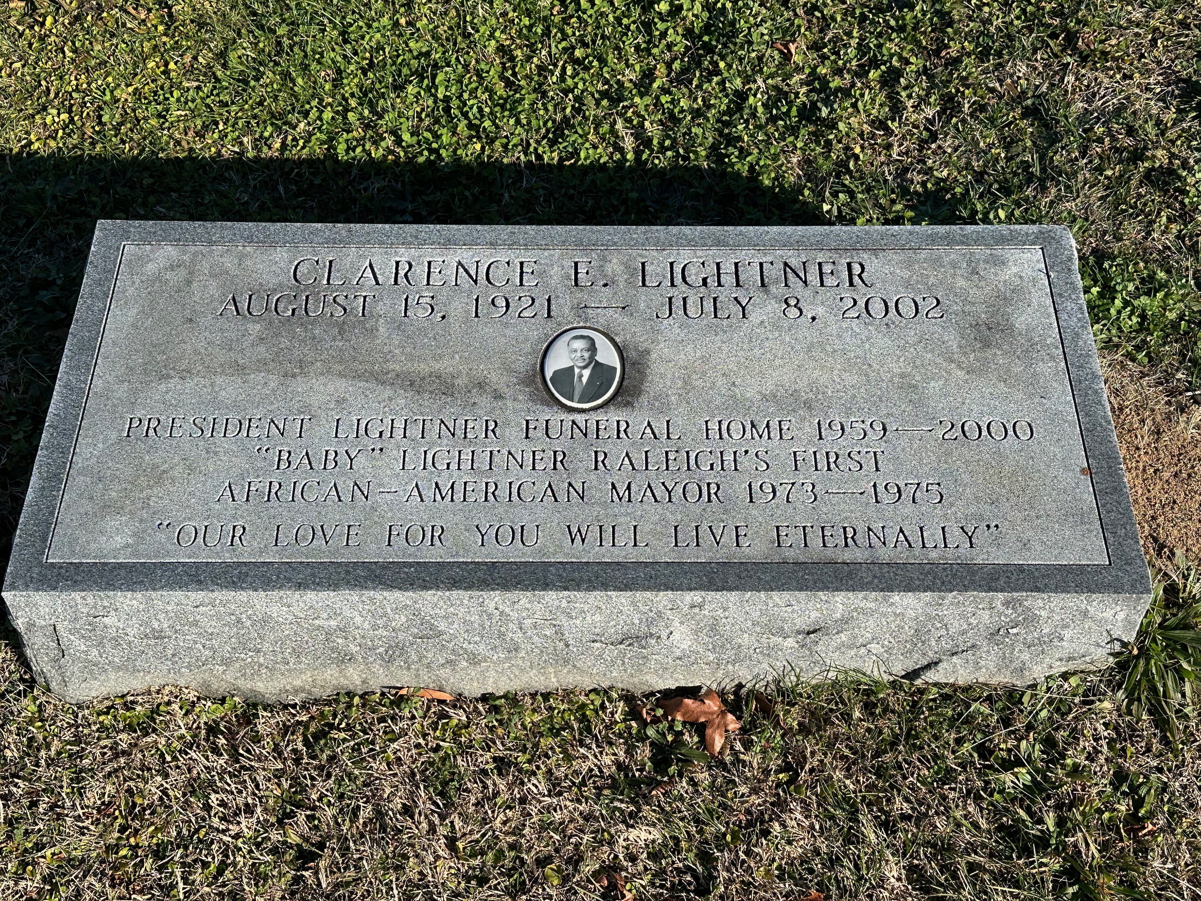 Clarence Lightner grave marker