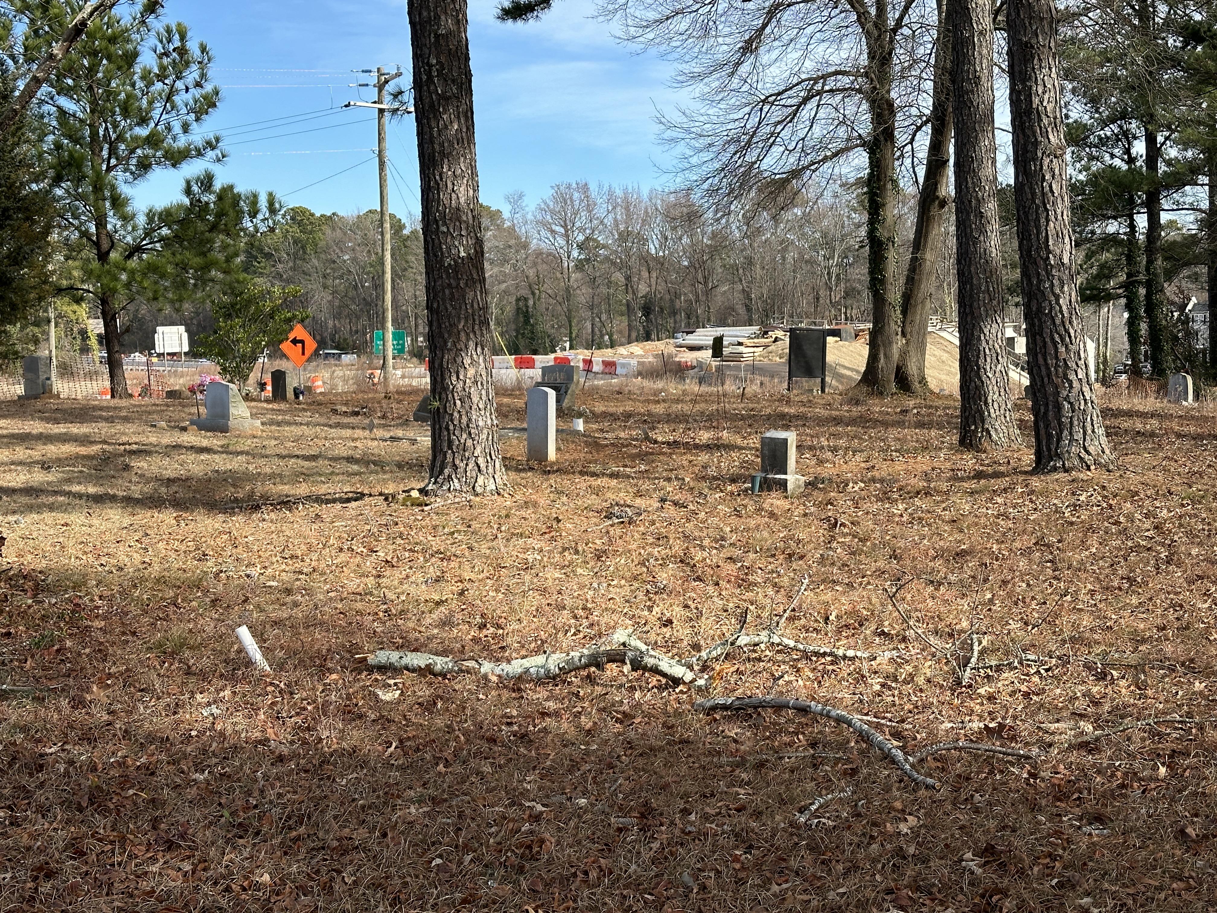 Long shot of Oak Grove Cemetery 